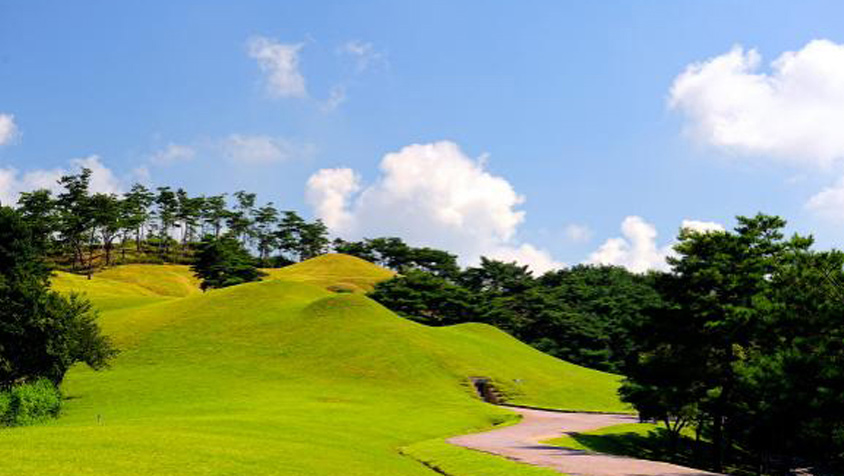 Street of Muryeong King’s Tomb