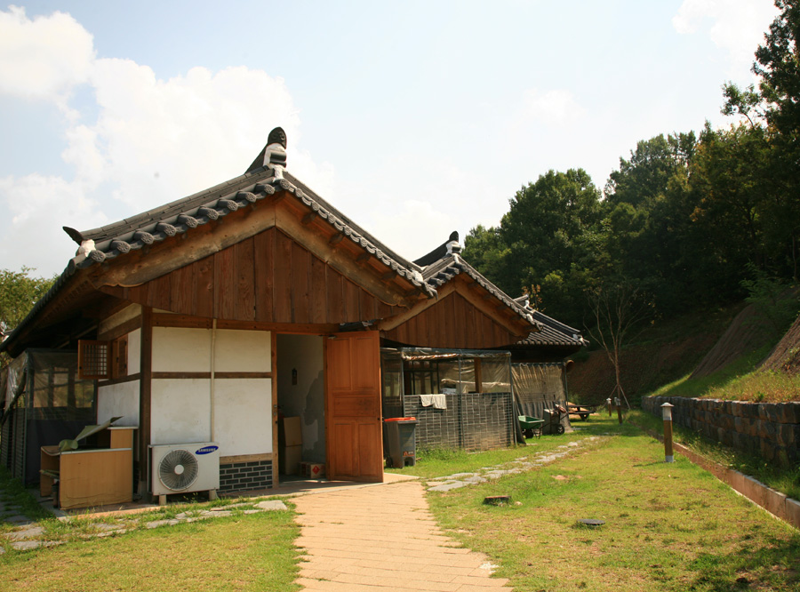 한옥마을의 바베큐장 이미지